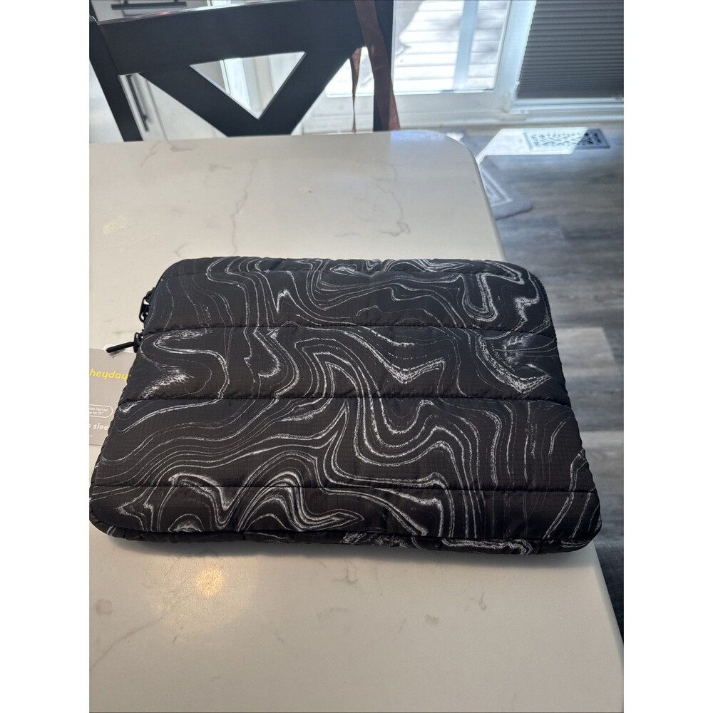 NWT Heyday 15" Laptop Sleeve Black White Agate Marble Case Zipper Padded NEW